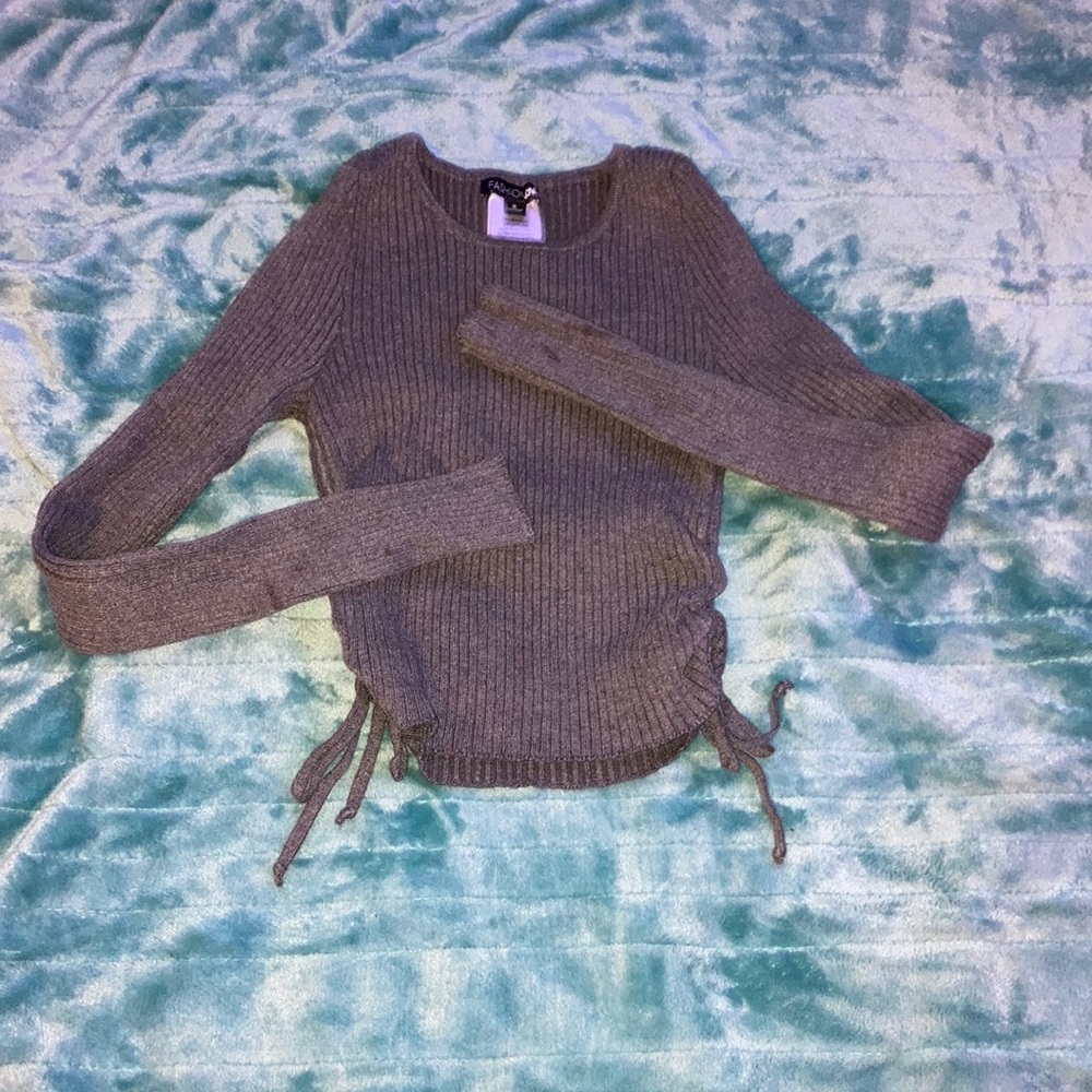 grey crop topped sweater